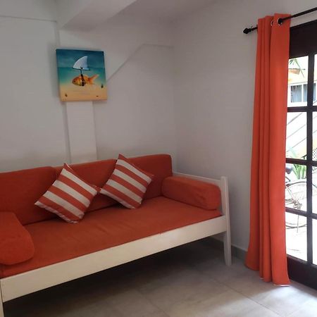 Beach Club Budget Rooms At Popeyes Caye Caulker Dış mekan fotoğraf