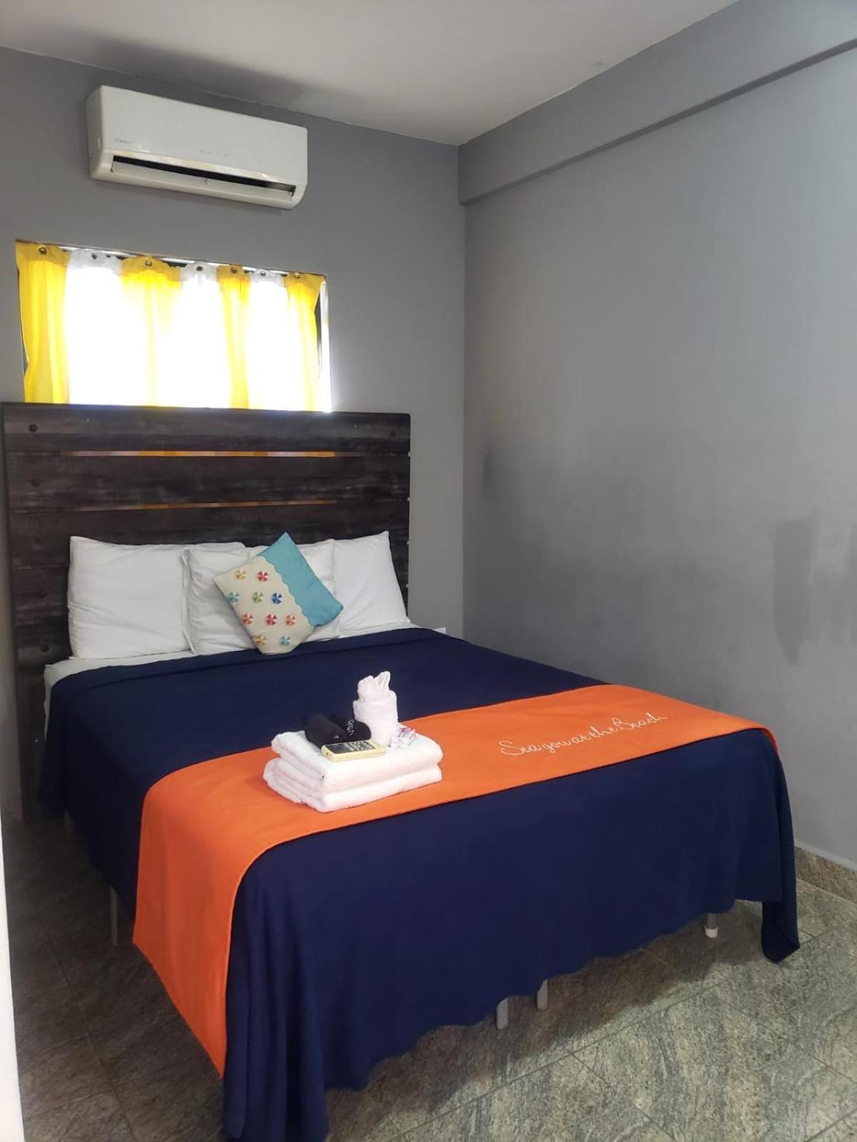 Beach Club Budget Rooms At Popeyes Caye Caulker Dış mekan fotoğraf