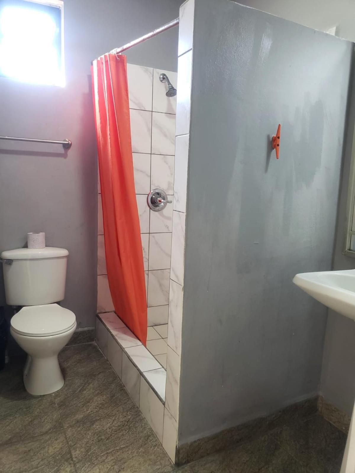 Beach Club Budget Rooms At Popeyes Caye Caulker Dış mekan fotoğraf