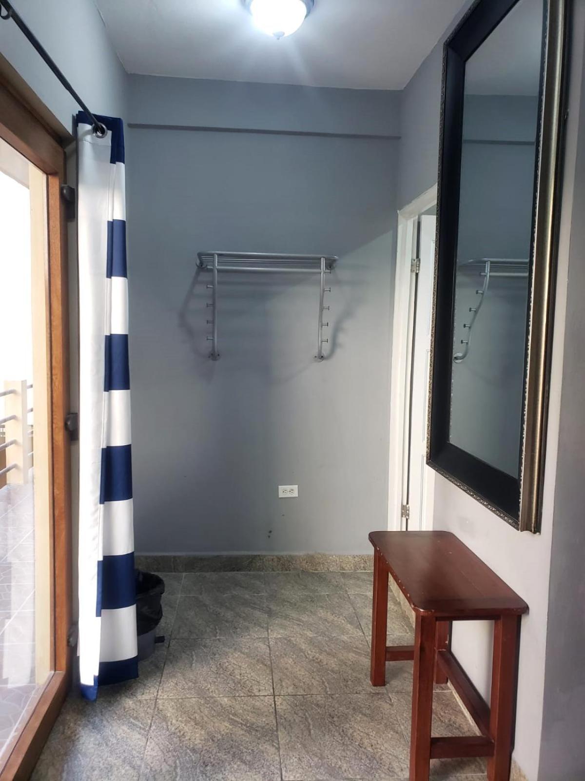 Beach Club Budget Rooms At Popeyes Caye Caulker Dış mekan fotoğraf